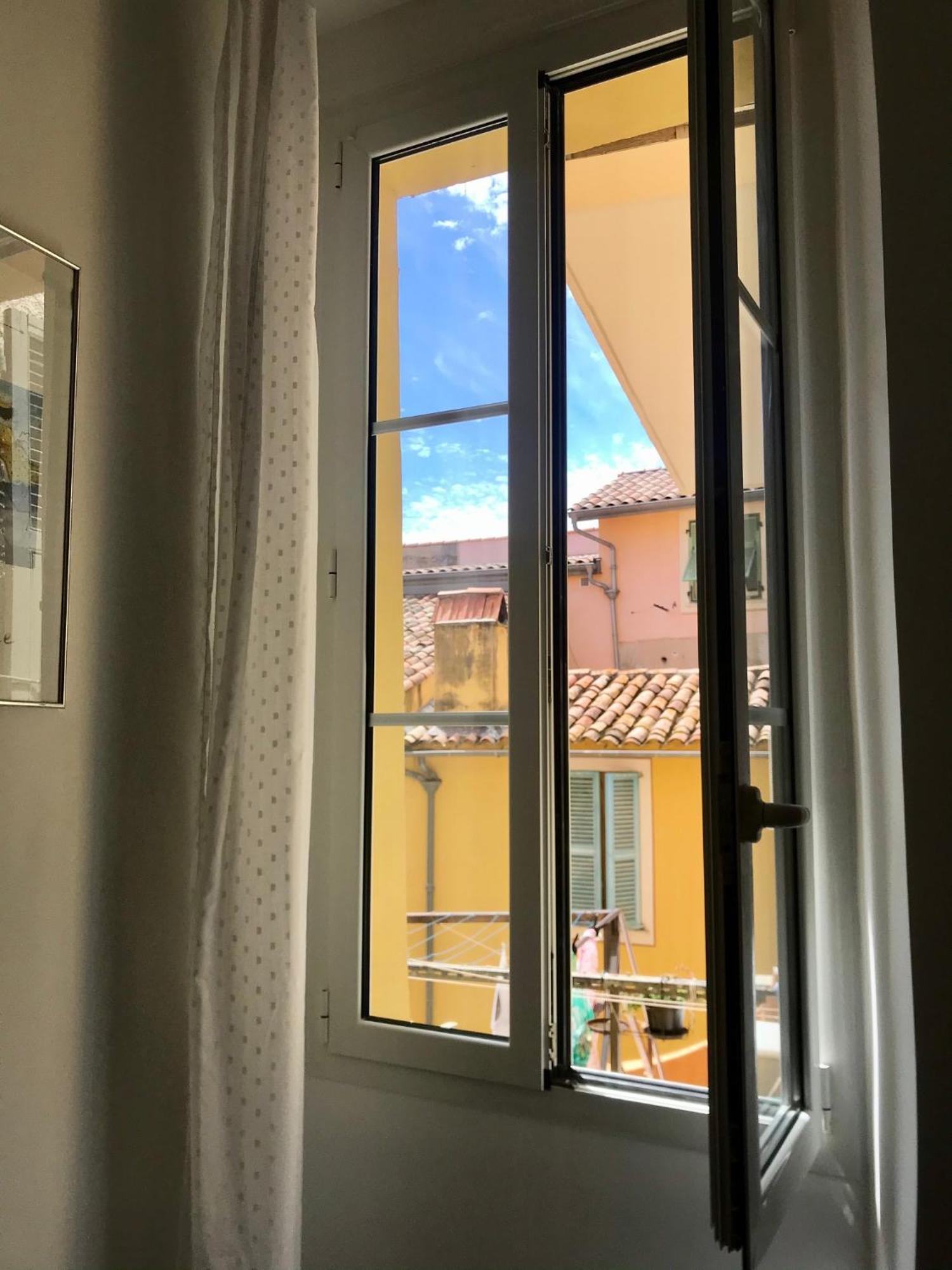Petit Cocon Apartamento Villefranche-sur-Mer Exterior foto